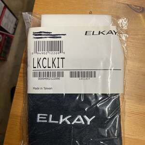Elkay LKCCLKIT Cleaning Kit for Sinks, Black Pad & Sponge, New in Package